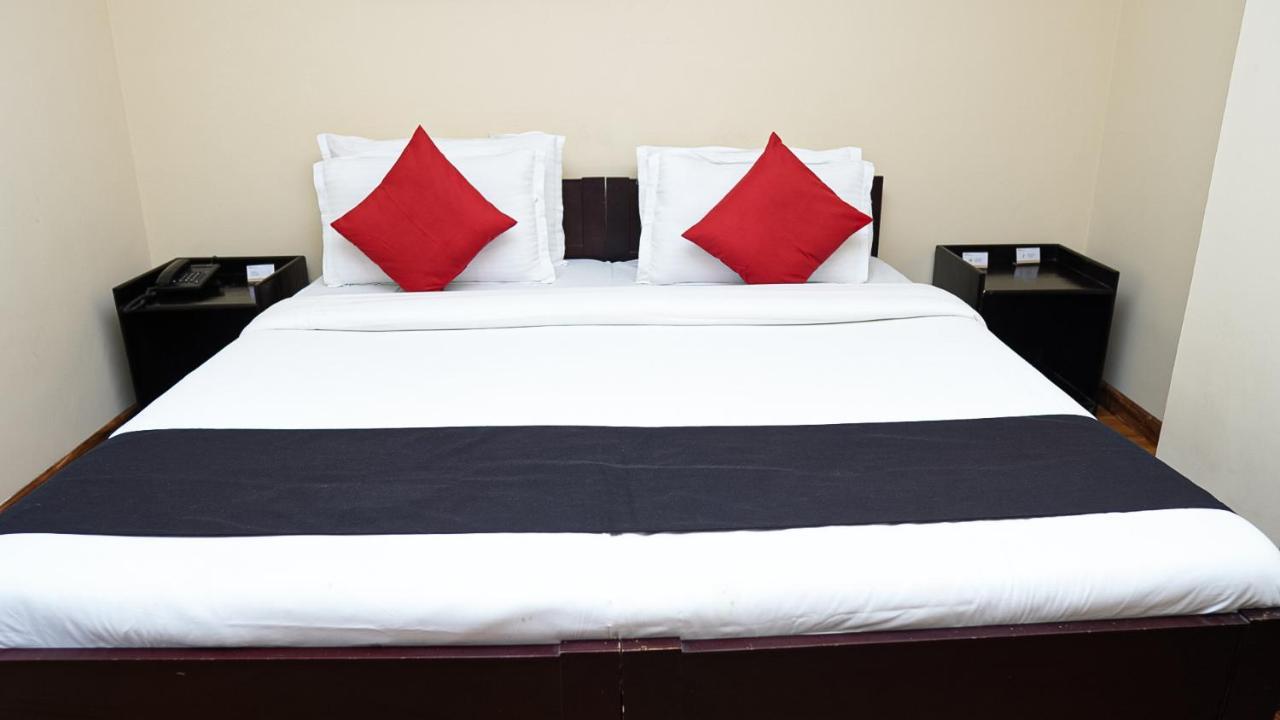 Sanderling Residency & Spa Darjeeling  Exterior photo