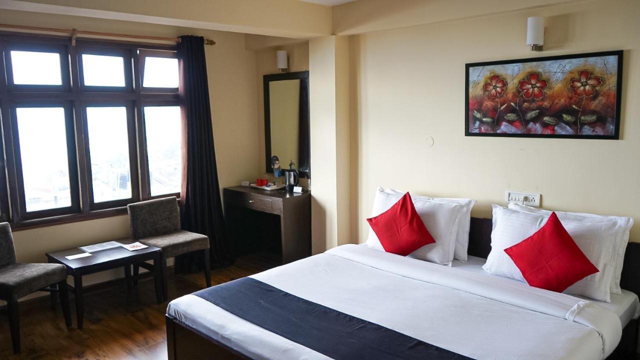 Sanderling Residency & Spa Darjeeling  Exterior photo