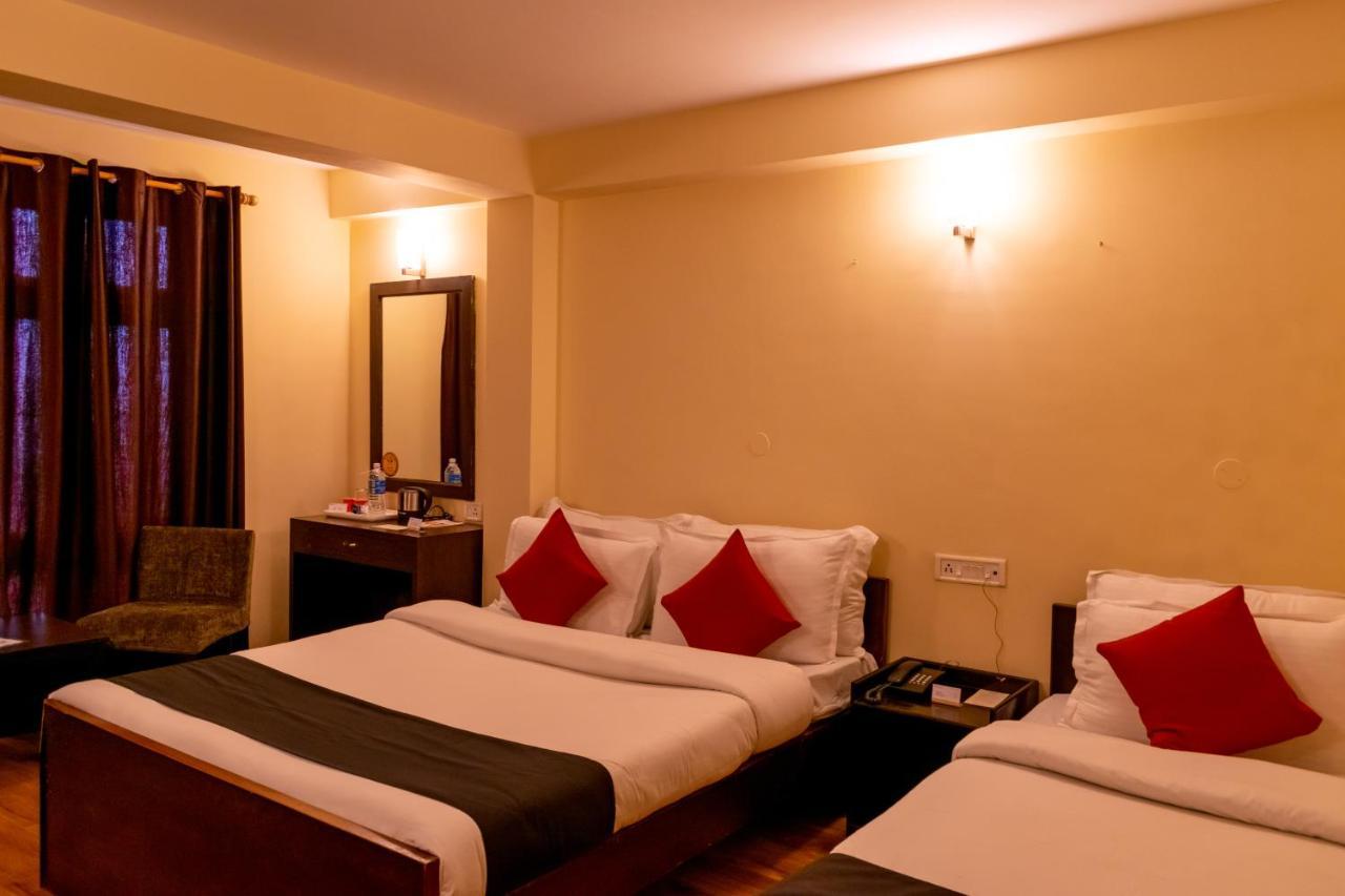 Sanderling Residency & Spa Darjeeling  Exterior photo
