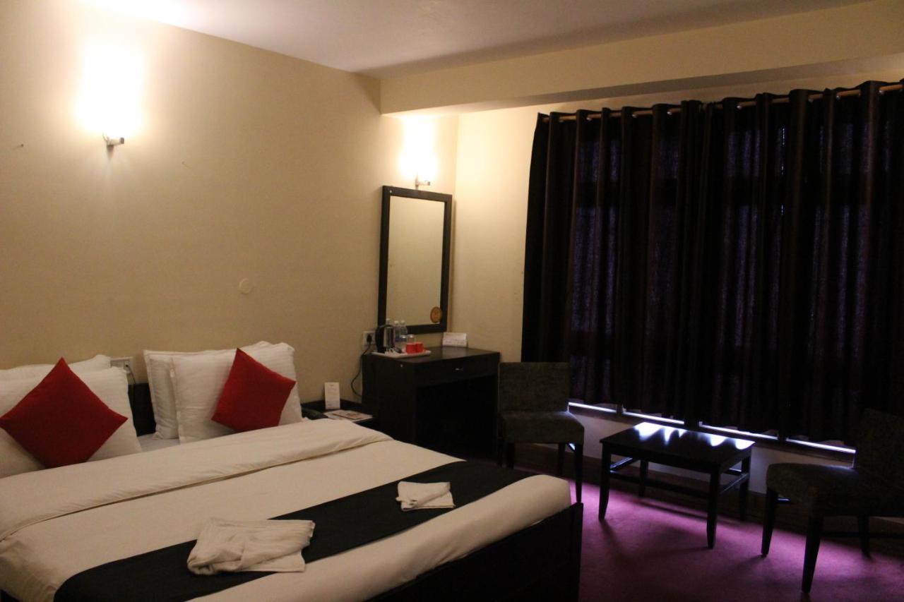 Sanderling Residency & Spa Darjeeling  Exterior photo