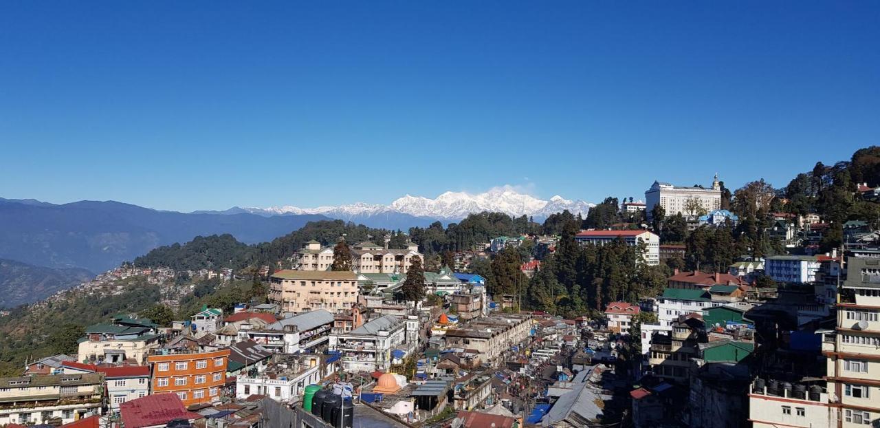Sanderling Residency & Spa Darjeeling  Exterior photo